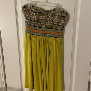 Womens 2 Tone Strapless Dress. Size M